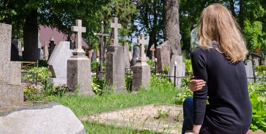 Можно ли беременной ходит на кладбище